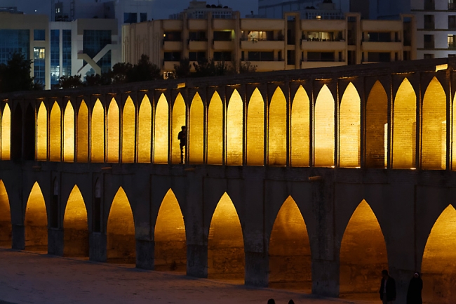 Ispahan-Pont des 33 arches-003